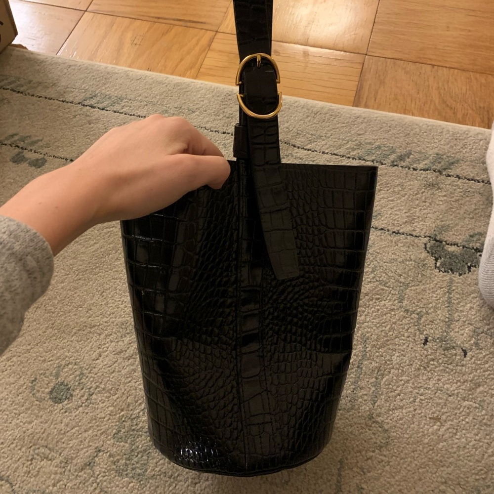 Trademark brand black crock bucket bag over the Sholder small size